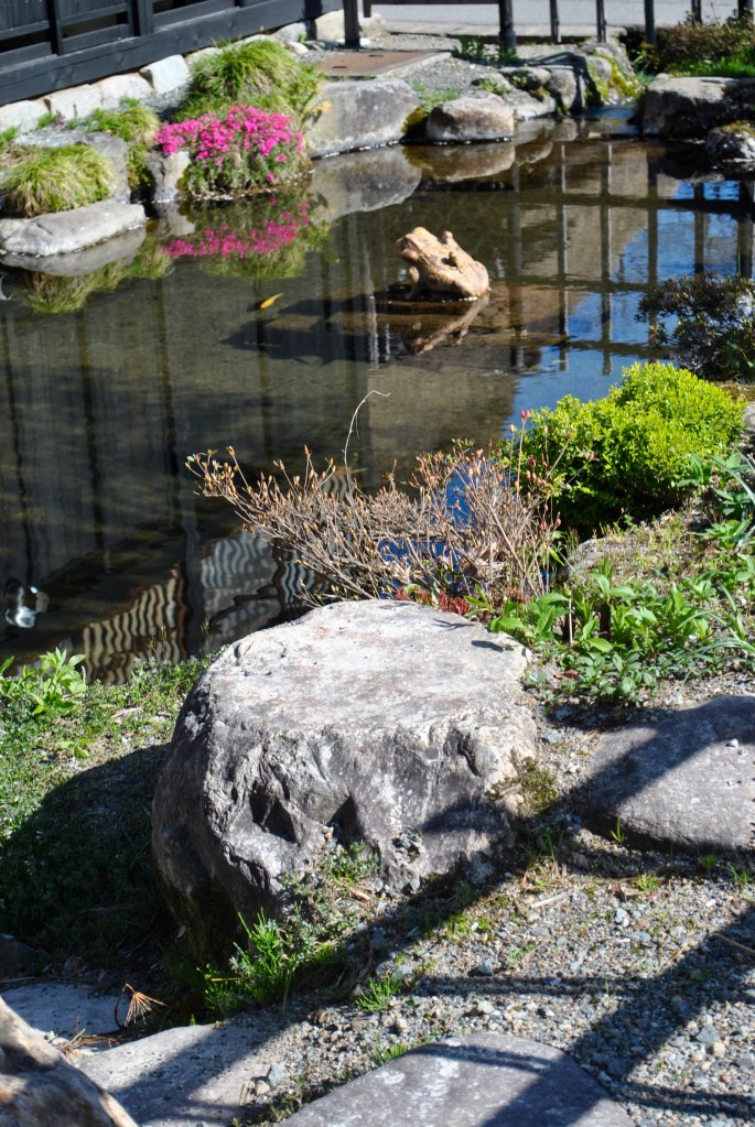 shirakawa village madame daniel honeymoon in Japan 