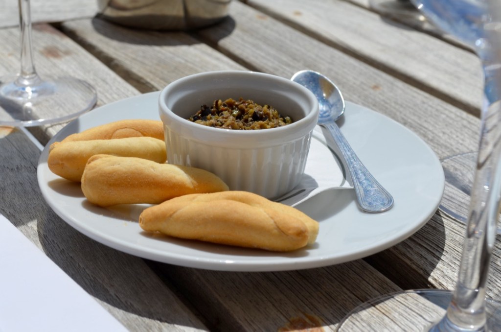 la corniche review madamedaniel dolce&gabanna blue dress