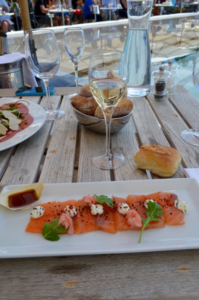 la corniche review madamedaniel dolce&gabanna blue dress