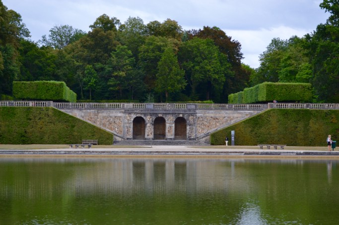 madamedaniel vaux le vicomte robe rouge bloggeuse paris avis madamedaniel vaux le vicomte robe rouge bloggeuse paris avis