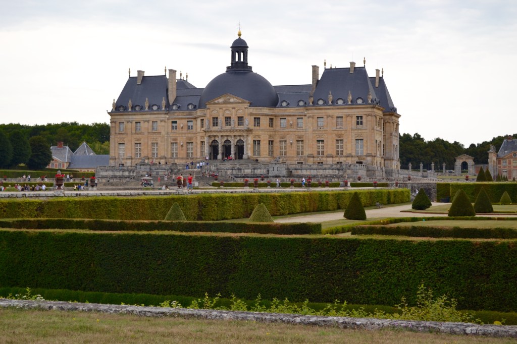 Vaux le Vicomte madamedaniel robe blanche chateau paris les chandelles madame daniel 