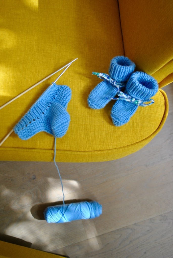 madamedaniel designs tricot chaussons baby bootie handmade 