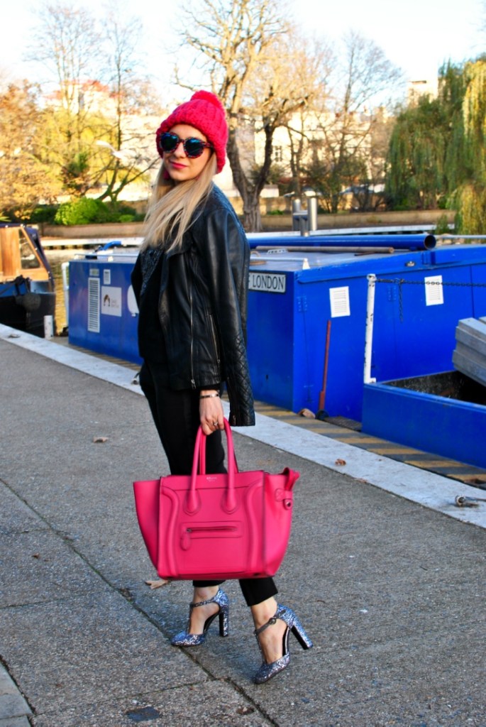 Little venice madame daniel pink beanie celine pink boston luggage pink bag pink hat french blogger