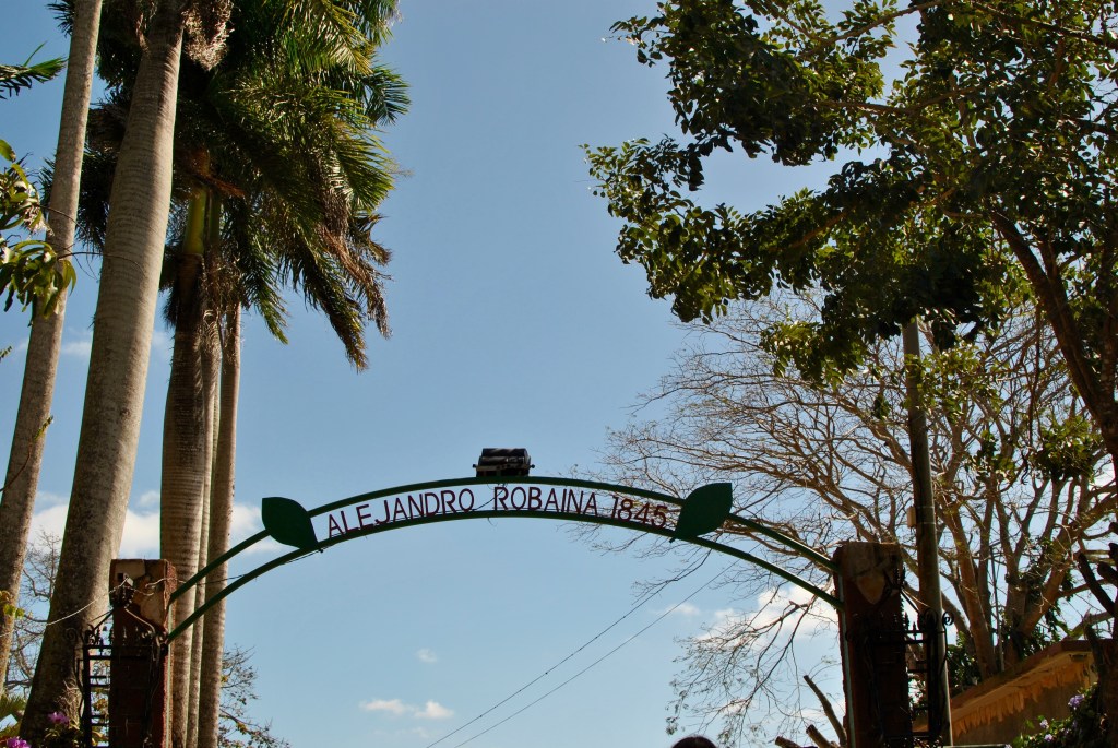 Pinar del rio cuba madamedaniel voyage cuba avis que faire à cuba blog combinaison fleurie
