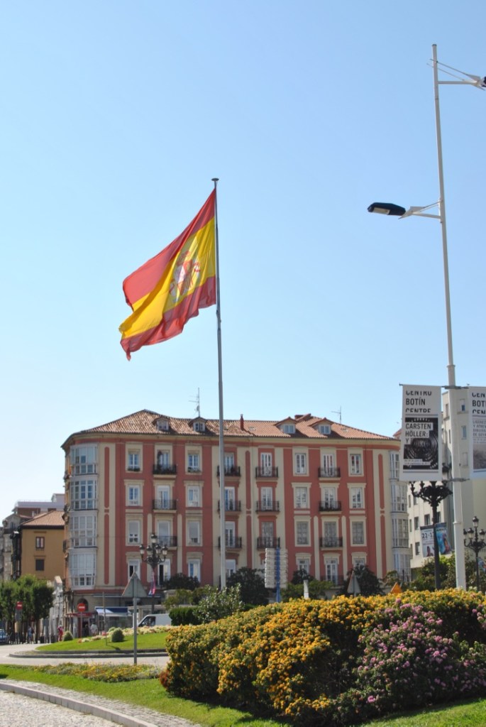 San Sebastian madamedaniel ted baker dress blue dress avis blogger bloggeuse voyage